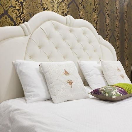 Apartments Leopolli Near Opera House Lviv Ngoại thất bức ảnh