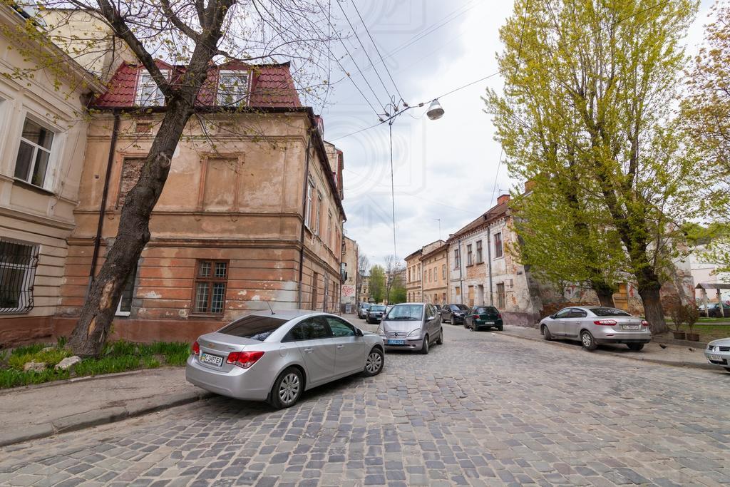 Apartments Leopolli Near Opera House Lviv Ngoại thất bức ảnh